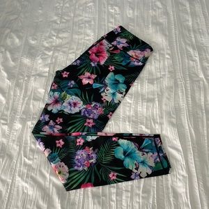 Women’s Capri exercise pants